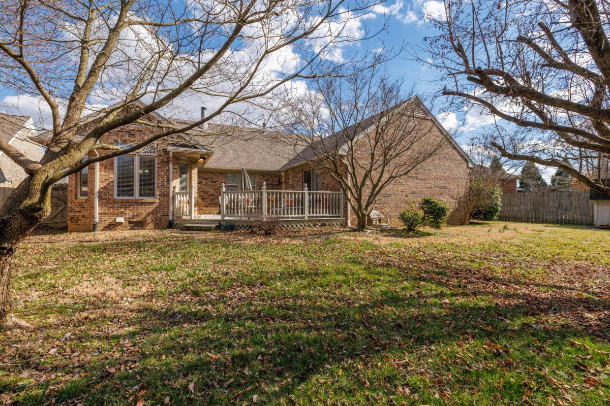 PEPPERMILL COURT HOME Gallery Kurtz Auction & Realty Co.